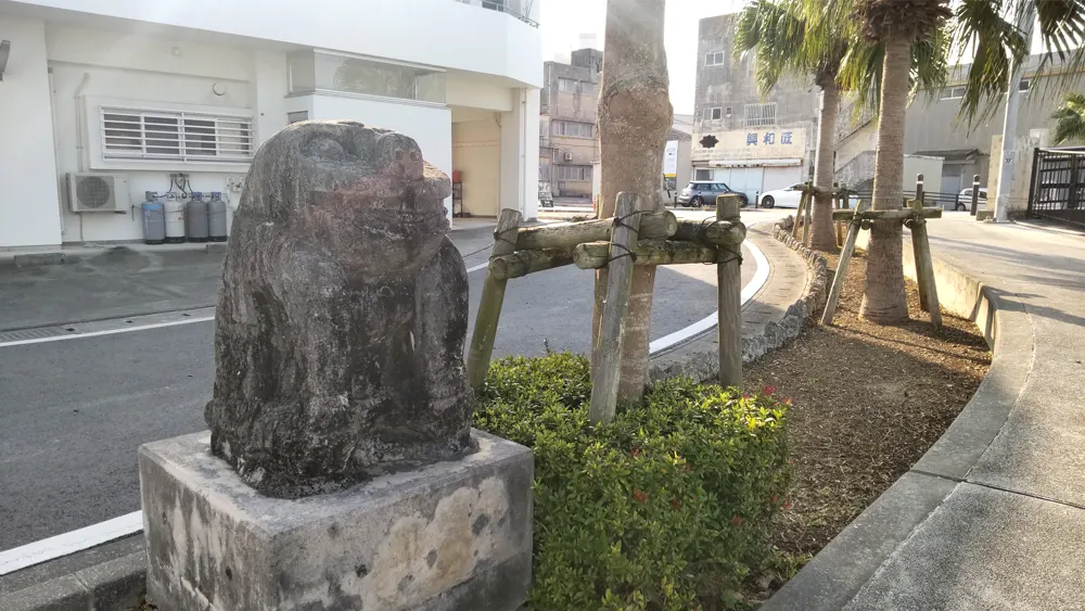 石獅子③
